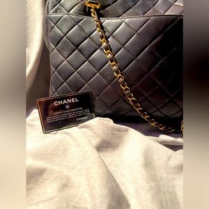 Chanel CC logo tote